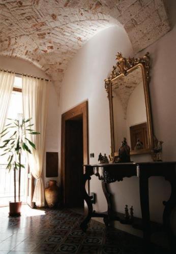 Hotel Palazzo D'Erchia Conversano Exterior photo